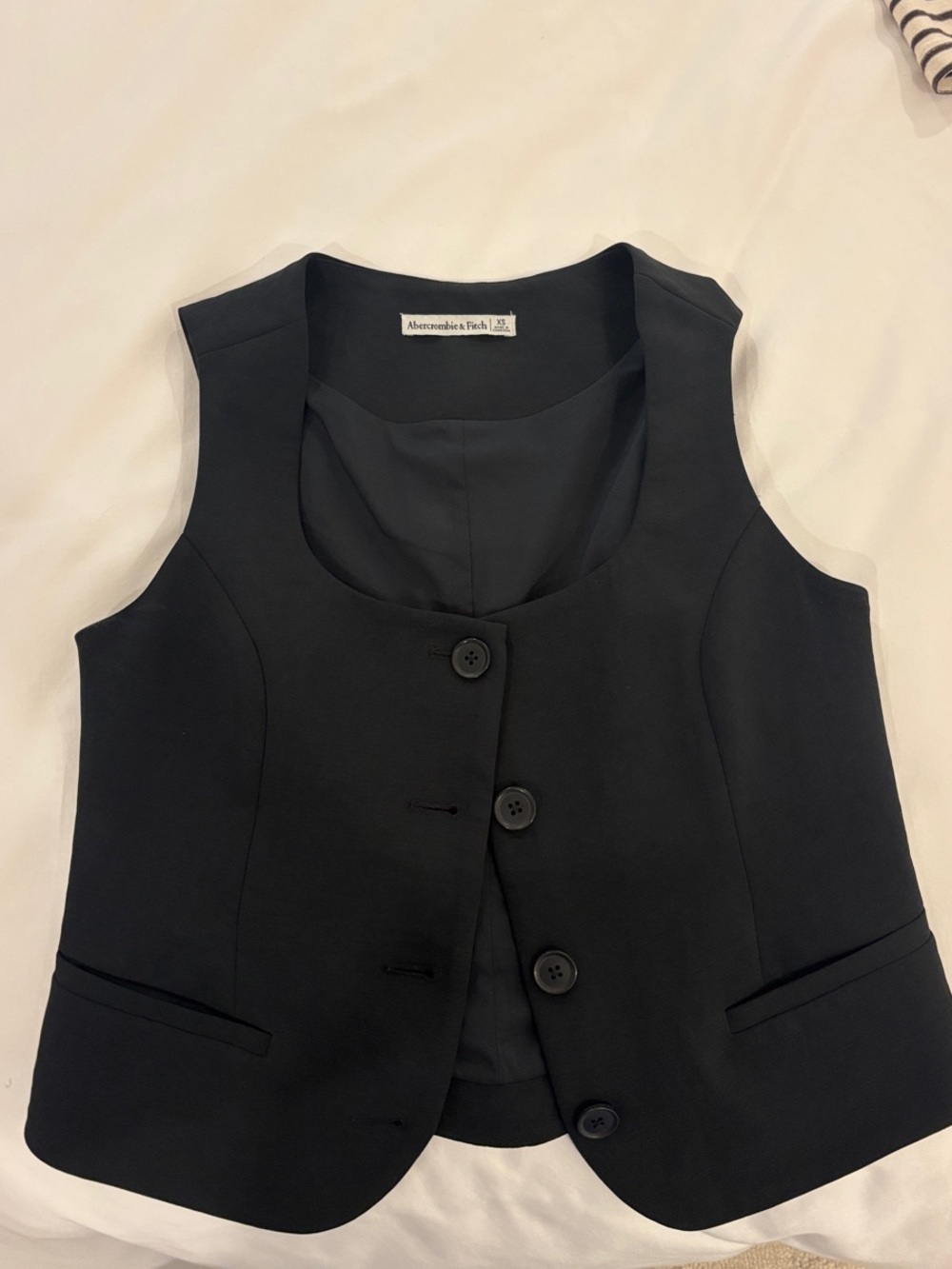 Abercrombie & Fitch Black Structured Women's Vest
